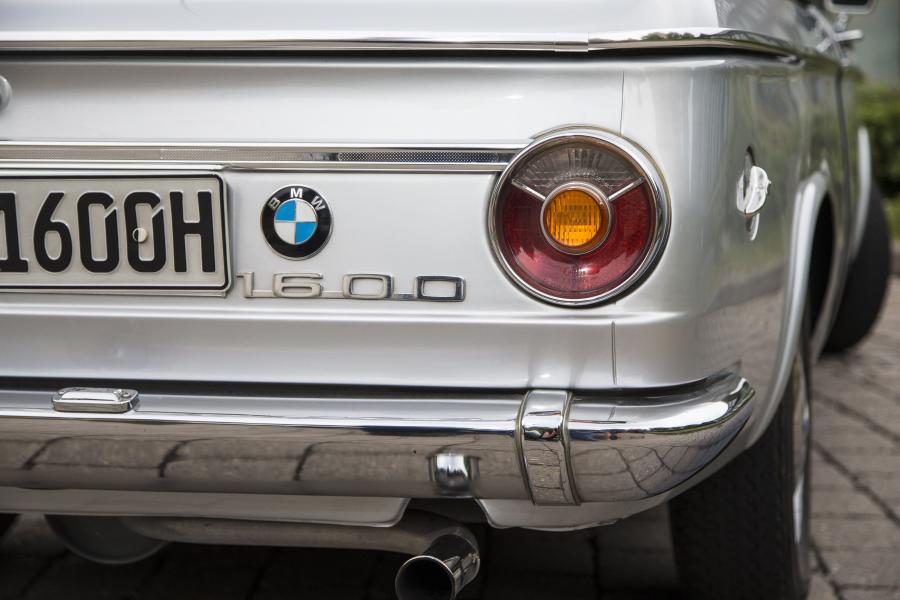 Детали экстерьера BMW 1600-2 Convertible by Karmann (E10) 1967 года  (фото 34 из 34)